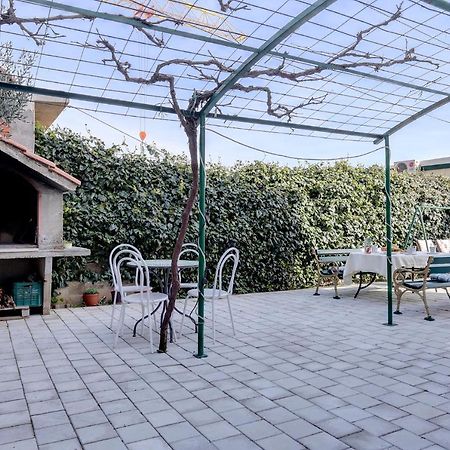 Adorable Apartment Ena Kaštela Екстериор снимка
