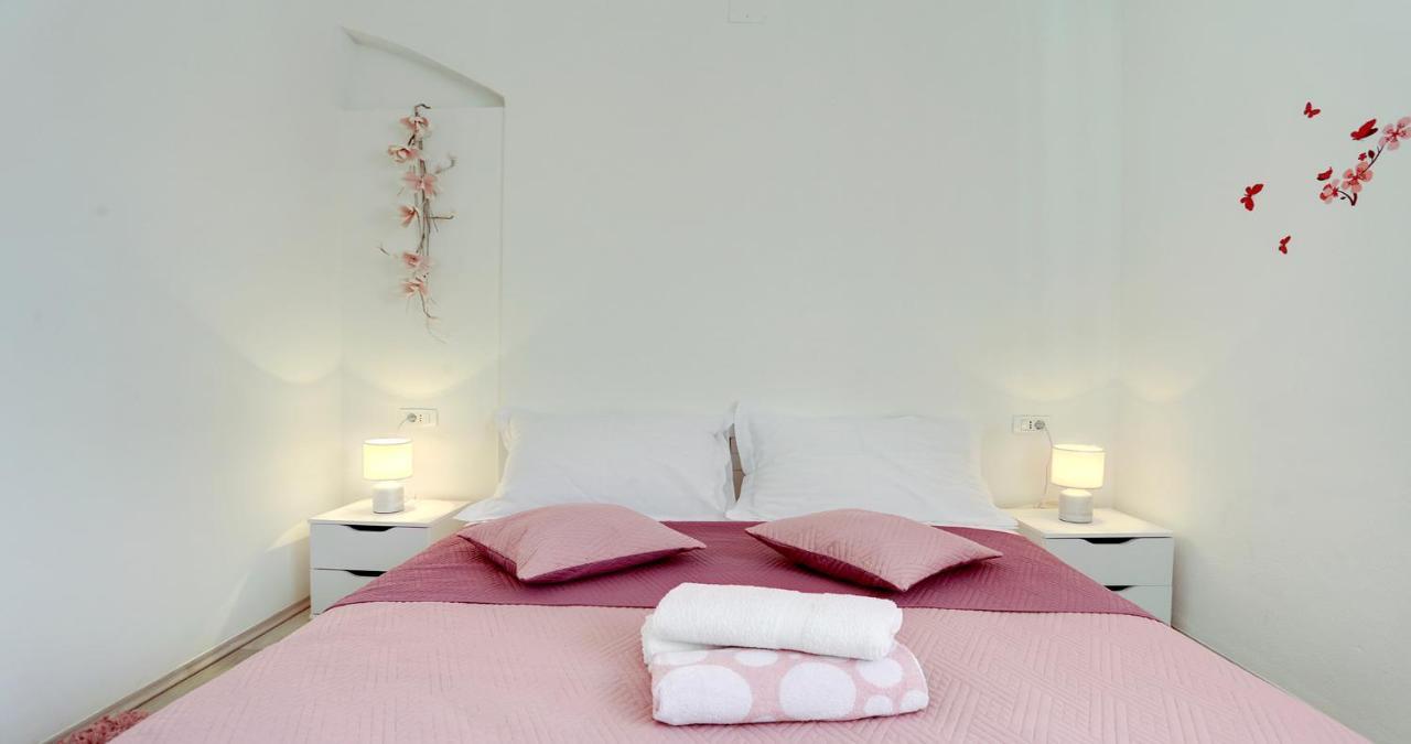 Adorable Apartment Ena Kaštela Екстериор снимка