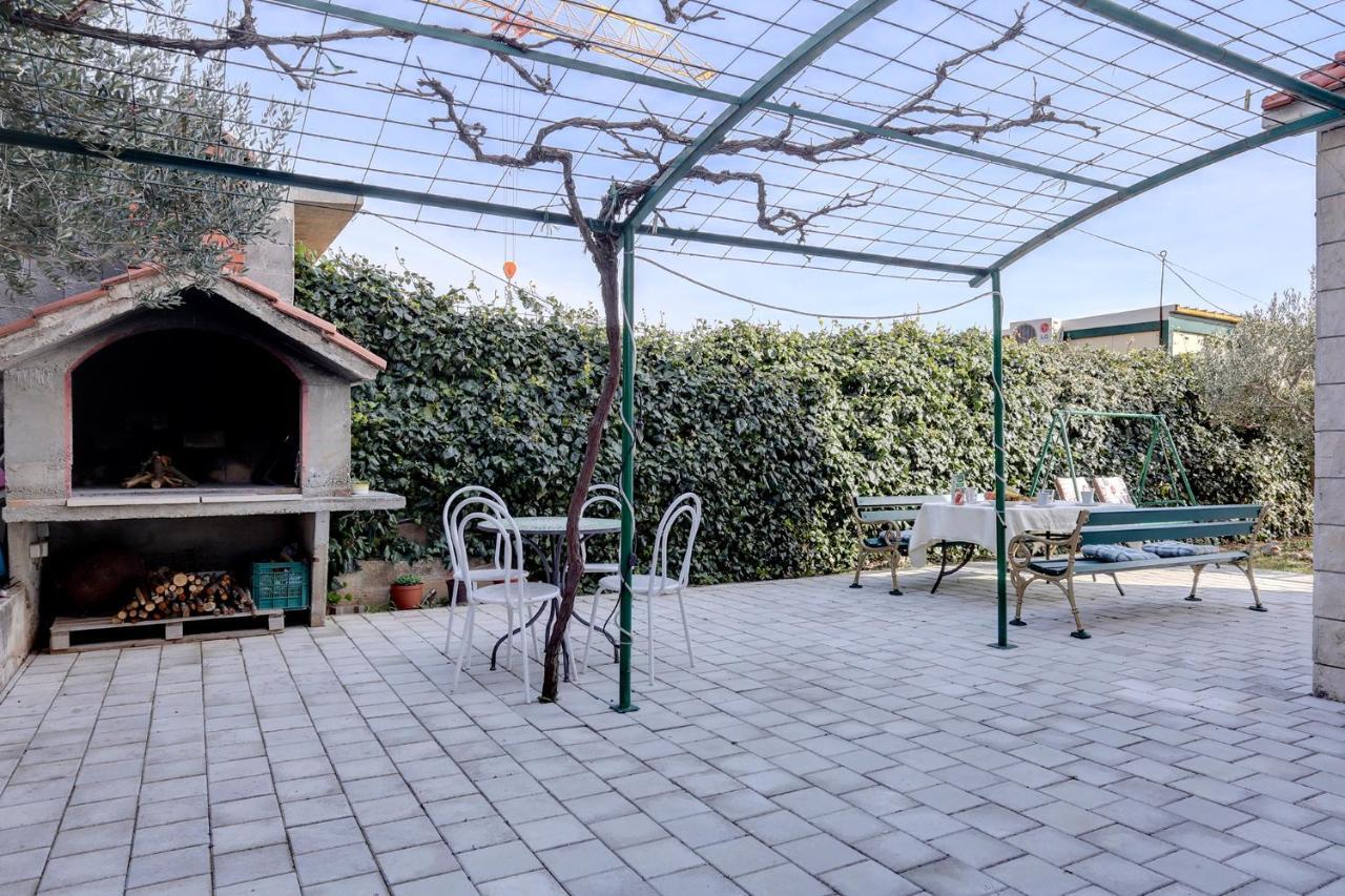 Adorable Apartment Ena Kaštela Екстериор снимка